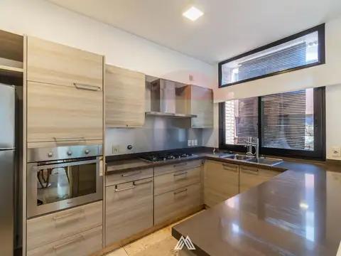 Departamento en Alquiler de 3 dormitorios