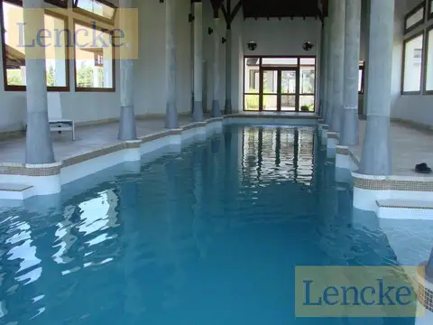 Terreno en Venta en Albanueva, USD 340.000