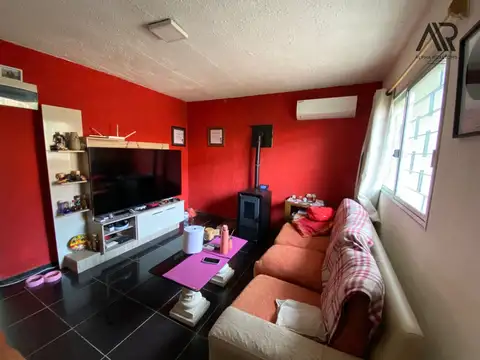 Casa en venta c/ cochera en Cerrito