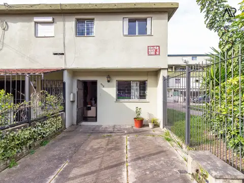 Casa en venta c/ cochera en Cerrito