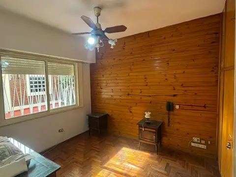 Depto Tipo Casa en Venta en Ramos Mejia, USD 110.000