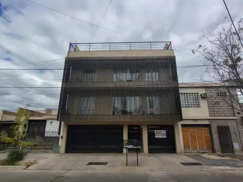 Adolfo Calle 100