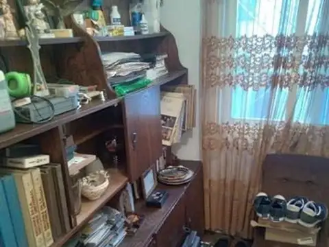Depto Tipo Casa en Venta en Ramos Mejía, USD 65.000