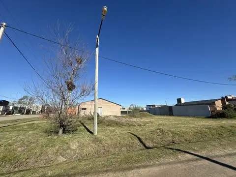 Terreno en esquina – Barrio Tierra de Sueños 3, Roldán.