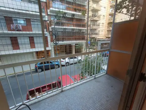 RECOLETA 3 dormitorios + dep + patio y balcón