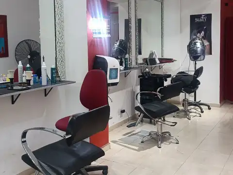 Local en alquiler con fondo de comercio Peluqueria Flores, Caba