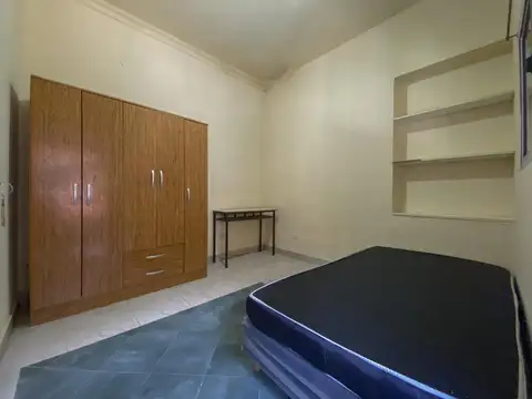 Casa 13 ambientes con 3 baños