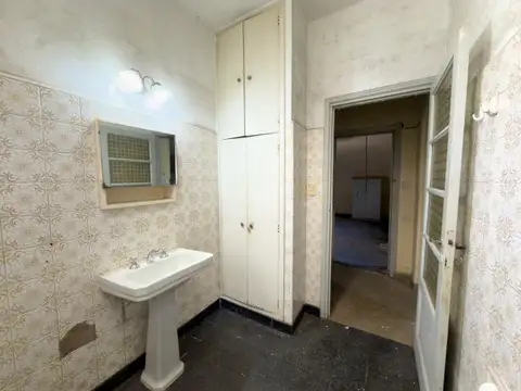 Casa 4 ambientes con 1 baño