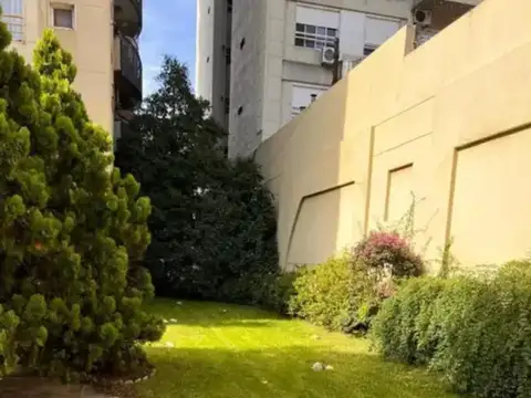 Departamento de 4 Ambientes y Cochera en pleno Caballito