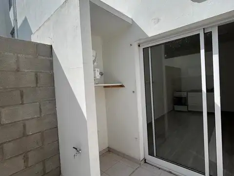 Departamento en Alquiler en Banfield, $ 550.000