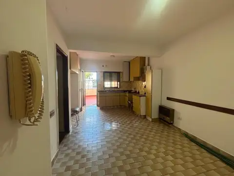 Casa en Alquiler en Barrio Industrial, $ 750.000