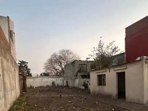 OPORTUNIDAD TERRENO EN CASEROS 360MTS ESCUCHA OFERTA PERMUTA