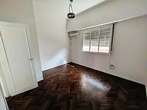 Combate De Los Pozos 300, Piso 7