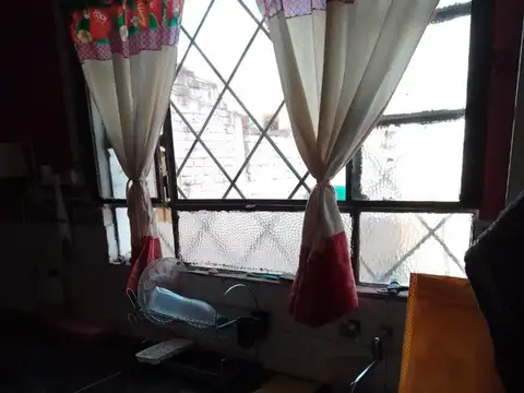 Depto Tipo Casa 4 ambientes con 1 baño