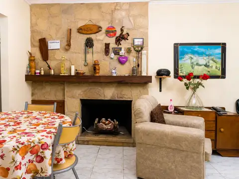 Casa en Venta con 1 cochera