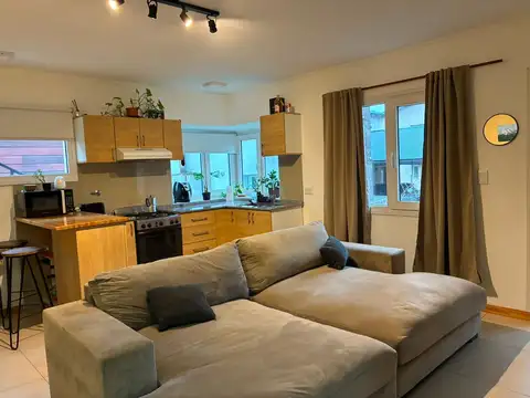 Depto Tipo Casa en Venta con 1 cocheras