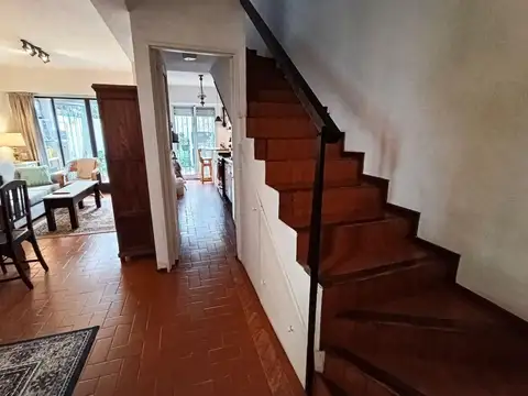 Depto Tipo Casa en Venta al Este