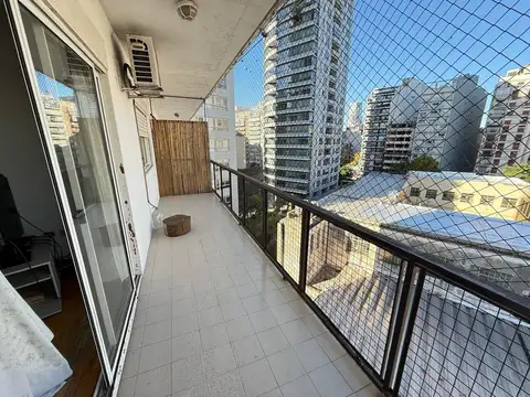Venta 2 ambientes con gran balcon en Las Cañitas