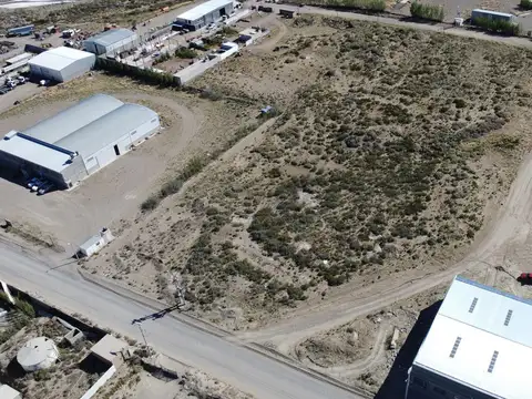 Terreno en  camino petrolero 
