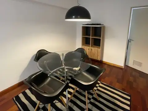 San Juan 2140 , Piso 2