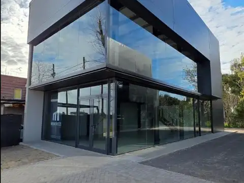 Local comercial en venta sobre Arturo Illia 212, Funes | 189 m² aprox. | Alta visibilidad