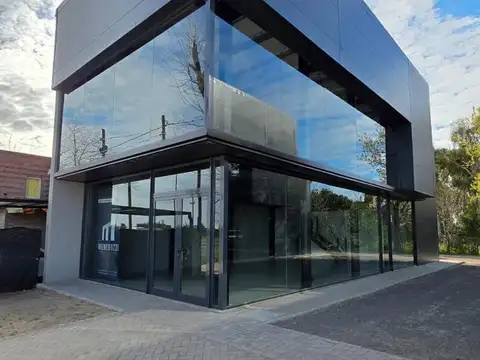 Local comercial en venta sobre Arturo Illia 212, Funes | 189 m² aprox. | Alta visibilidad
