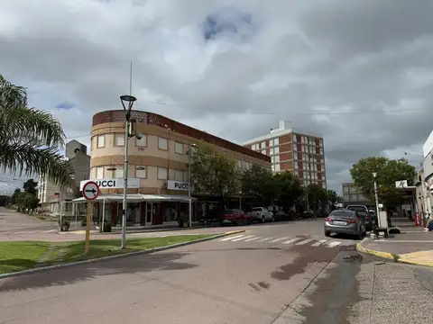 Venta dpto 2 dormitorios en pleno centro de MH