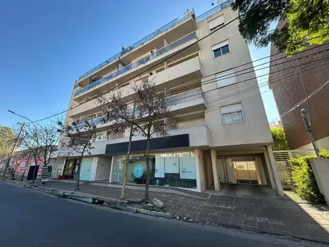 VENTA COCHERA CERCA SHOPPING NUEVO CENTRO