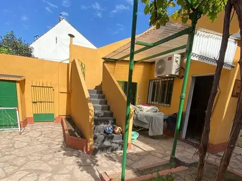 Casa en Venta con 1 cochera