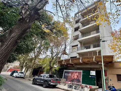 Plaza al 3700