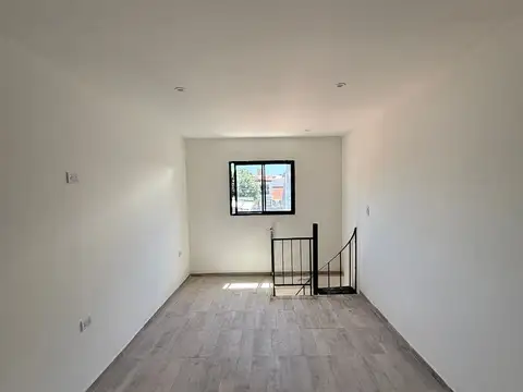 Depto Tipo Casa en Venta al Sur