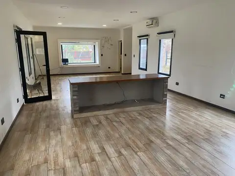 Casa en Venta en Barrio el Cazador, USD 250.000