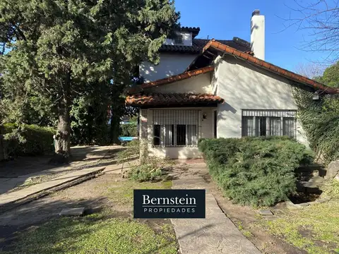 CASA EN VENTA :: 4 AMBIENTES :: ITUZAINGO NORTE :: 504M2