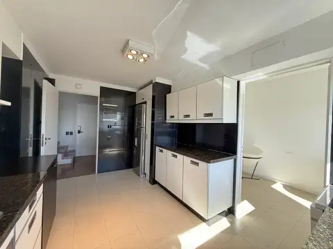 Departamento en Alquiler de 5 ambientes