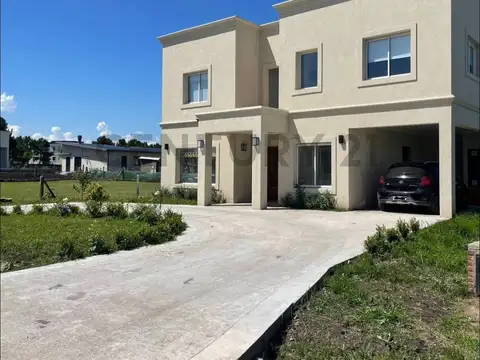 Casa en venta en Barrio Rumenco Joven Jorge Newbery 5050