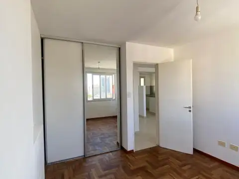 Nicolás Avellaneda 400, Piso 8
