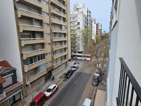 DOS AMBIENTES A LA CALLE CON BALN ORIGINAL