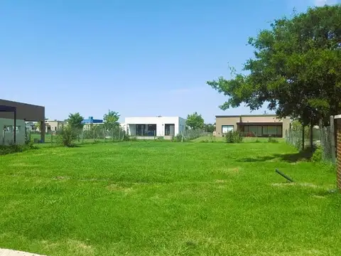 Terreno en Venta en Countries y Barrios Cerrados en Pilar, USD 24.000