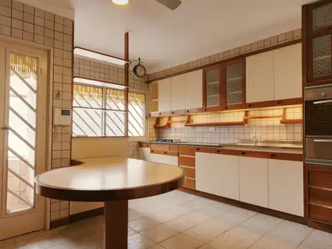 Depto Tipo Casa en Alquiler en Caballito, USD 2.400