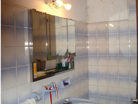 Casa 3 ambientes con 1 baño