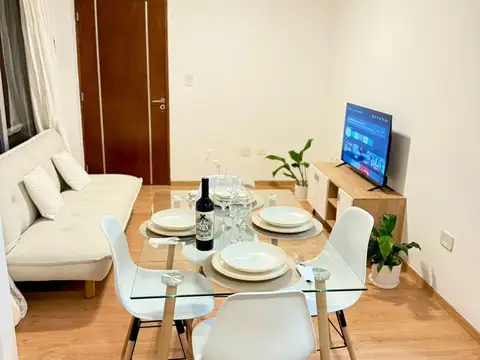 Macrocentro. Caseros 1600