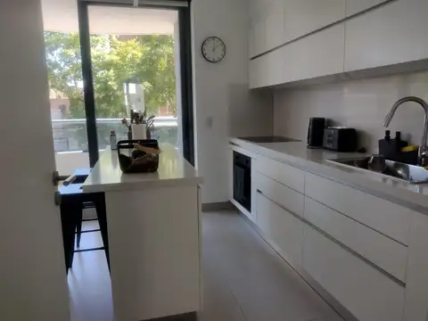 Departamento 4 ambientes con 2 baños