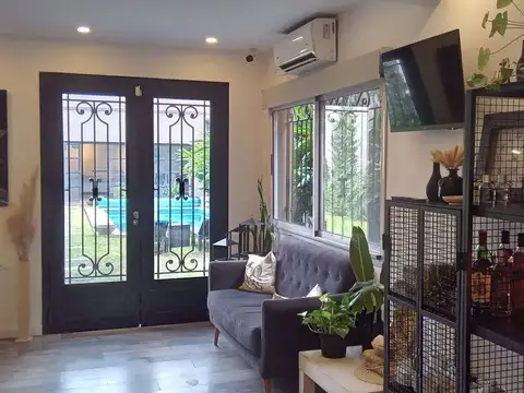 VENTA CASA 7 AMB DON TORCUATO CON PILETA QUINCHO
