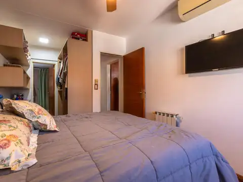 EN VENTA- DEPARTAMENTO DOS DORMIOTORIOS, COCHERA, BAULERA Y AMENITIES- LOURDES