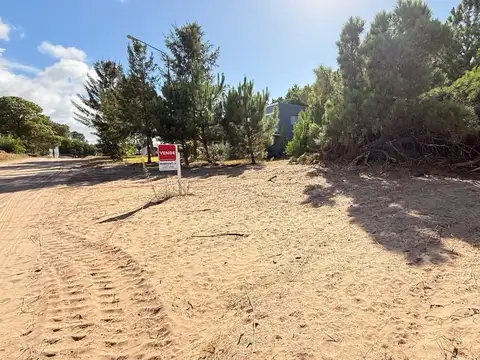 Terreno en Venta en Pinamar, USD 65.000