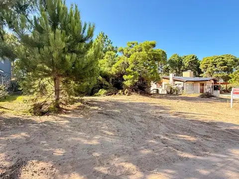 Terreno en Venta en Pinamar, USD 65.000