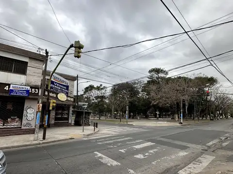 Local en Venta en Haedo, USD 430.000