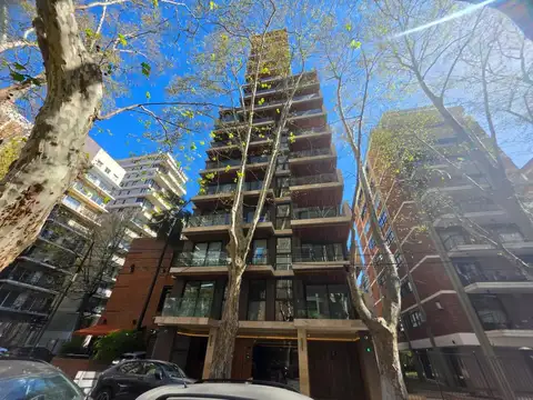 Venta - 4 ambientes con jardín y piscina propia