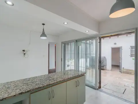 Casa 3 ambientes con 1 baño