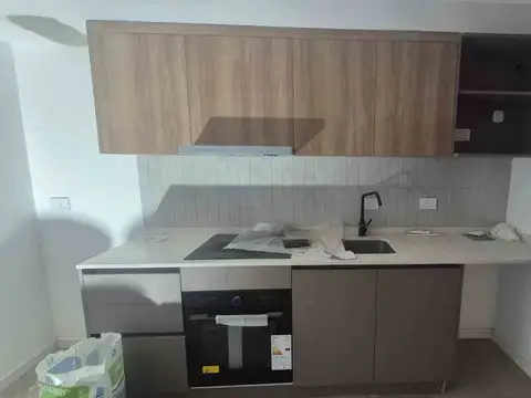 venta monoambiente con patio parque leloir